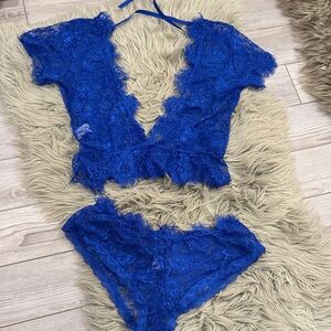 NWOT Elegant Blue Lace Lingerie Set